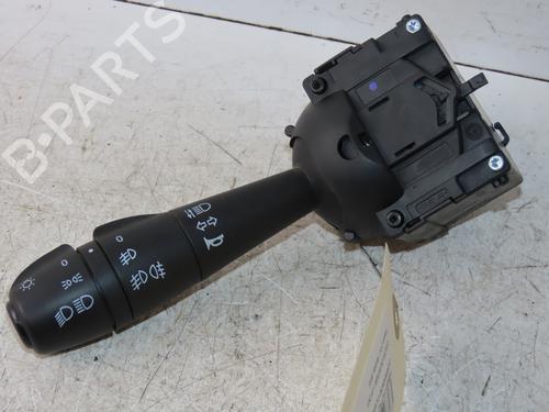 Comutador piscas / escovas Comutador piscas / escovas DACIA DUSTER (HS_) 1.5 dCi (109 hp) 35935629 35935629