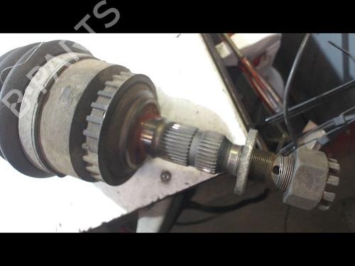 Right front driveshaft OPEL MERIVA A MPV (X03) 1.7 CDTI (E75) | BP10941981M39