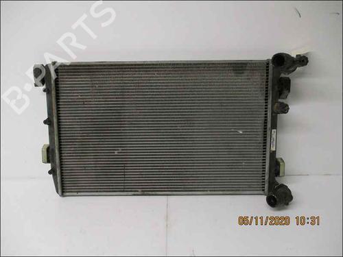 Used Water radiator Water radiator 37040606 37040606
