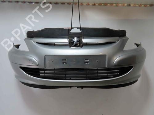 Used Front bumper Front bumper 37061117 37061117