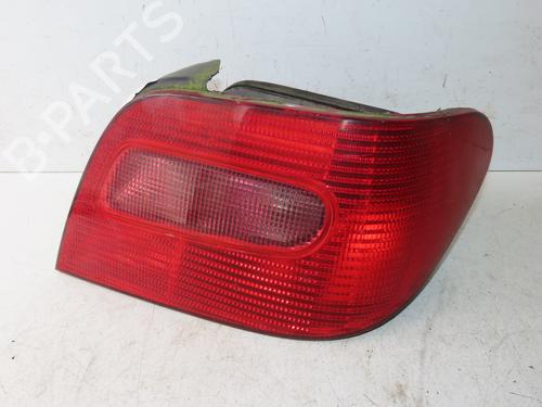 Used Right taillight Right taillight CITROËN XSARA (N1) 1.6 16V (109 hp) 33135352 33135352