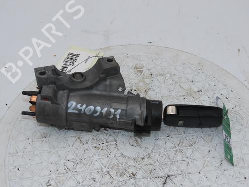 Clé de contact AUDI A4 B6 Avant (8E5) 1.9 TDI (130 hp) 21113092