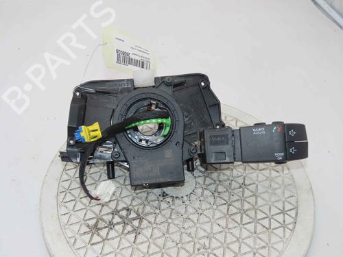Used Instrument cluster Instrument cluster 37056716 37056716