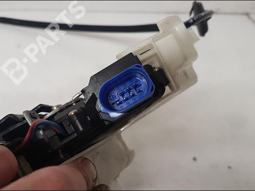 Rear left lock VW GOLF PLUS V (5M1, 521) 1.9 TDI | BP11104677C100 
