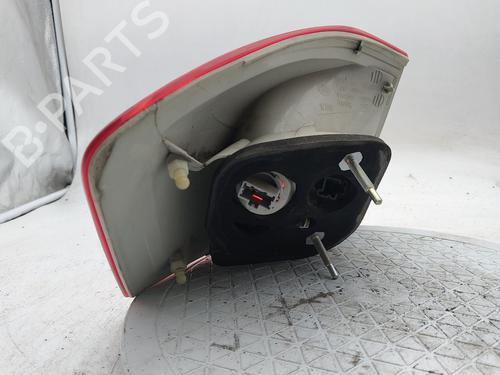 Used Right taillight Right taillight 39039544 39039544