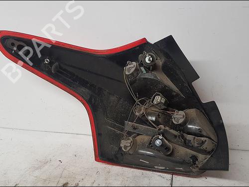 Used Right taillight FORD FOCUS III 1.6 TDCi (115 hp) 12173979