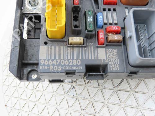 Fuse box CITROËN C4 I (LC_) 1.6 HDi | BP37053848E1 - Image 3