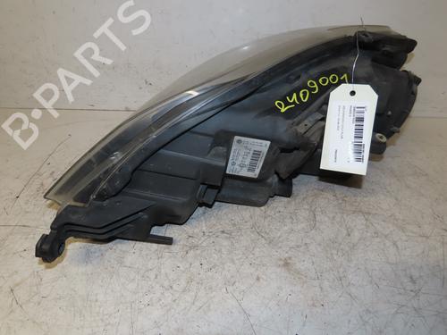 Right headlight VW GOLF PLUS V (5M1, 521) 1.6 TDI | BP22213649C29