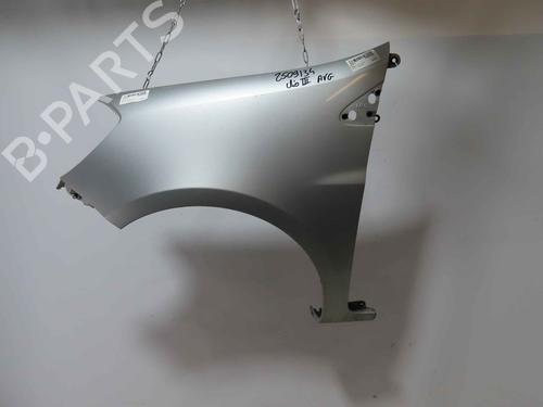 Guarda-lamas esquerdo Guarda-lamas esquerdo 37056235 37056235