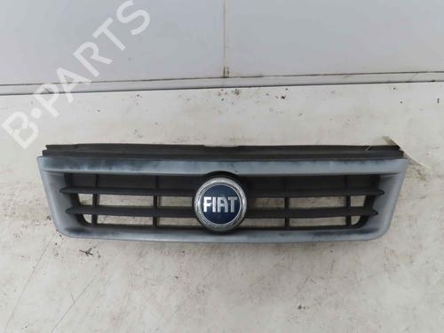 Used Grille Grille 37047062 37047062