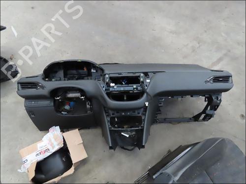 Used Dashboard PEUGEOT 208 I (CA_, CC_) 1.4 HDi (68 hp) 17452926