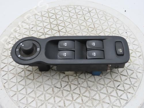 Used Left front window switch RENAULT MODUS / GRAND MODUS (F/JP0_) 1.5 dCi (FP0F, JP0F) (86 hp) 26303838