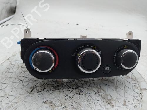 climate-control-renault-captur-i-j5_-h5_-2013-40484206 main image