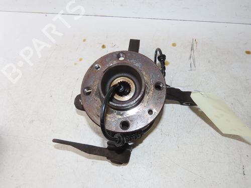 Used Left front steering knuckle Left front steering knuckle RENAULT CLIO II (BB_, CB_) 1.2 (BB0A, BB0F, BB10, BB1K, BB28, BB2D, BB2H, CB0A,... (58 hp) 33133781 33133781
