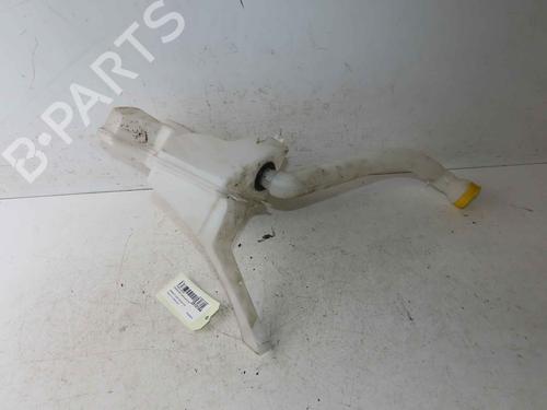 Used Windscreen washer tank Windscreen washer tank 37058366 37058366