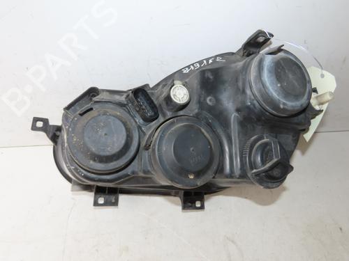 Right headlight VW POLO IV (9N_, 9A_) 1.4 16V | BP29319211C29
