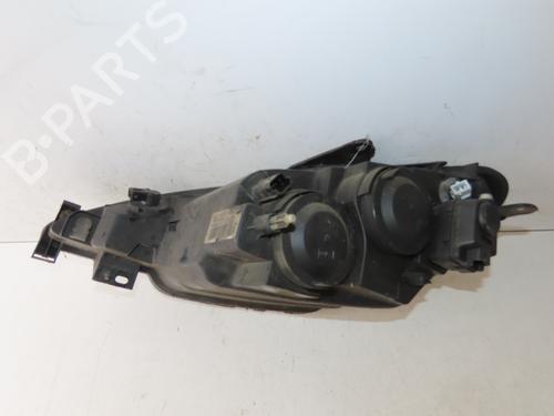 Used Right headlight Right headlight PEUGEOT 206 Van 1.4 HDi (68 hp) 33135085 33135085