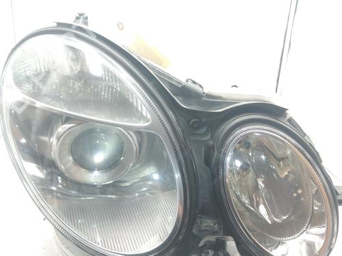 right-headlight-mercedes-benz-e-class-w211-2002-2003-2004-2005-2006-2007-2008-2009-37276153 main image