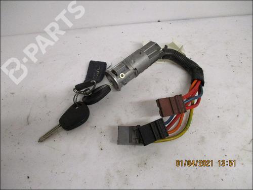 Used Ignition barrel Ignition barrel FIAT SCUDO Van (220_) 2.0 JTD (94 hp) 12198130 12198130