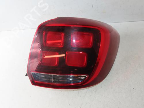 right-taillight-dacia-sandero-ii-2012-33135480 main image