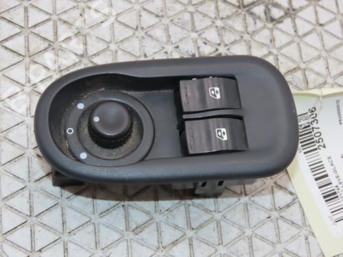 Used Left front window switch Left front window switch RENAULT KANGOO / GRAND KANGOO II (KW0/1_) 1.6 (KW00, KW0Y, KW0E, KW0N, KW0P) (87 hp) 33134830 33134830