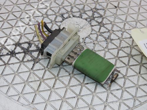 Used Heater resistor Heater resistor PEUGEOT 207 SW (WK_) 1.4 16V (95 hp) 33133382 33133382