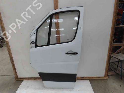 Used Left front door Left front door 37051299 37051299