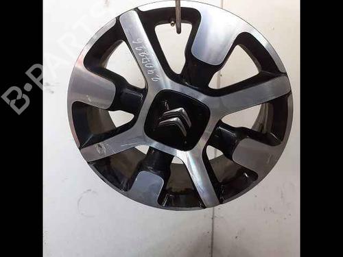 flk-citroen-c4-cactus-2014-37049439 main image