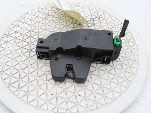 Used Tailgate lock PEUGEOT 307 (3A/C) 1.6 HDi (90 hp) 29153722