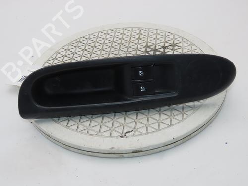Used Left front window switch Left front window switch RENAULT CLIO II (BB_, CB_) 1.2 16V (BB05, BB0W, BB11, BB27, BB2T, BB2U, BB2V, CB05,... (75 hp) 33134843 33134843
