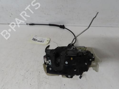 Højre fortil lås VW POLO IV (9N_, 9A_) 1.4 TDI (70 hp) 29153591