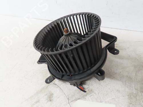 Used Heater blower motor PEUGEOT 5008 (0U_, 0E_) 1.6 HDi (114 hp) 18779653