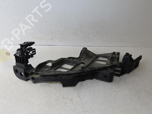 Used Right headlight support Right headlight support VW GOLF VI (5K1) 1.6 TDI (105 hp) 33893689 33893689