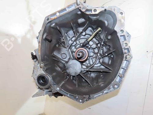 gearbox-renault-megane-iv-hatchback-b9amn_-2015-37049362 main image