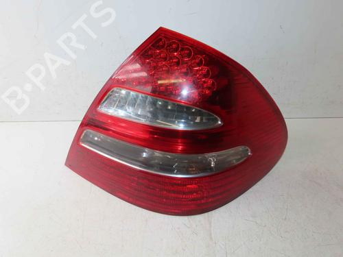 Used Right taillight Right taillight 37056736 37056736