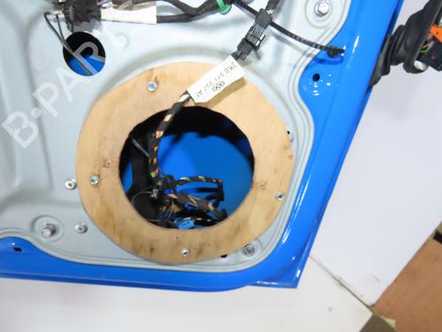 Left front door VW CADDY III Box Body/MPV (2KA, 2KH, 2CA, 2CH) 2.0 EcoFuel | BP30117253C2