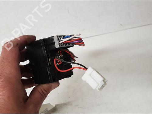 Used Steering column stalk RENAULT CLIO IV (BH_) 0.9 TCe 90 (BHNF, BHMA, BHMH, BHJK, BHJR) (90 hp) 13301462