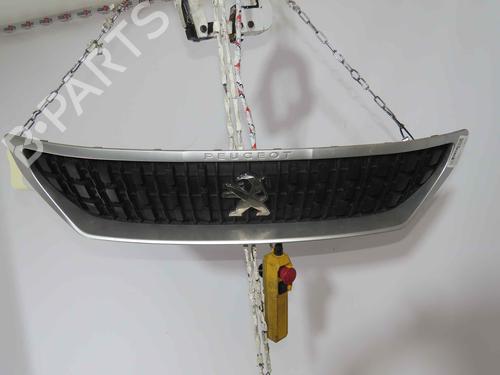 Used Grille Grille 37057726 37057726