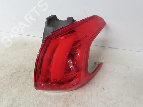 Used Right taillight PEUGEOT 2008 I (CU_) 1.2 THP 110 / PureTech 110 (110 hp) 17135856