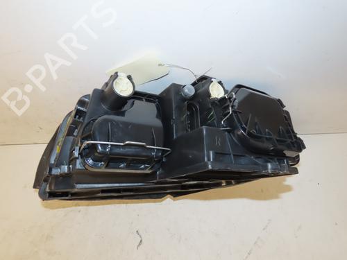 Used Right headlight AUDI A4 B6 (8E2) 2.5 TDI quattro (180 hp) 26303848