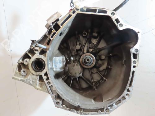 gearbox-renault-megane-iv-hatchback-b9amn_-2015-37055261 main image