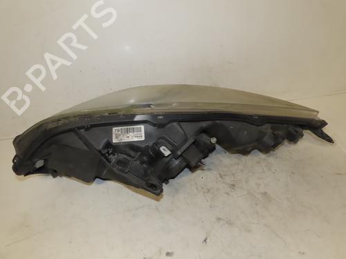 Right headlight RENAULT SCÉNIC III (JZ0/1_) 1.5 dCi | BP29153798C29 