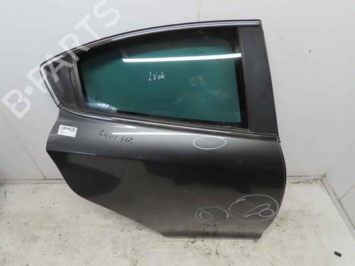 Dør højre bagtil Dør højre bagtil 37047104 37047104