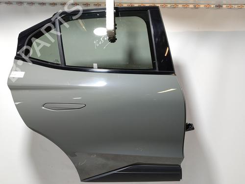 Used Right rear door Right rear door 38024389 38024389