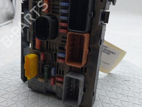 Used Fuse box Fuse box 38608792 38608792