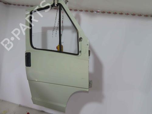 Used Right front door Right front door 37059197 37059197