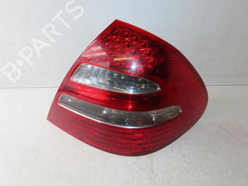 right-taillight-mercedes-benz-e-class-w211-2002-2003-2004-2005-2006-2007-2008-2009-33135420 main image