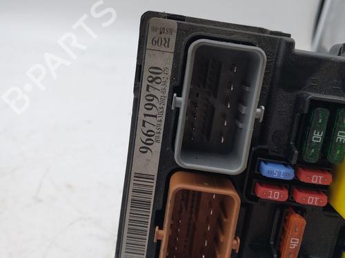 Fuse box CITROËN C3 II (SC_) 1.4 HDi 70 (SC8HZC, SC8HR0, SC8HP4) | BP38039611E1 - Image 2