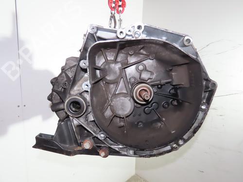 Versnellingsbak PEUGEOT 5008 (0U_, 0E_) 1.6 HDi (110 hp) 22381789