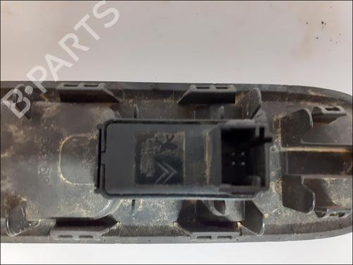 Used Switch PEUGEOT 3008 I MPV (0U_) 1.6 HDi (112 hp) 10946917